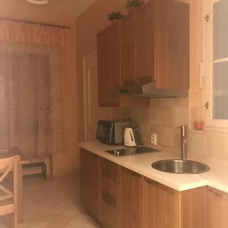 Apartment Near The Charles Bridge